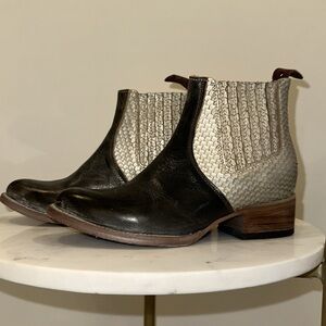 Freebird Salamanca booties